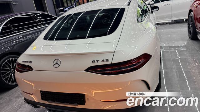 Mercedes-Benz AMG GT 2025 — photo 4