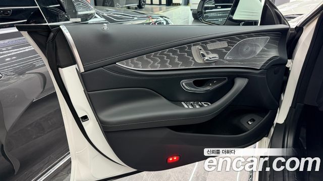 Mercedes-Benz AMG GT 2025 — photo 12