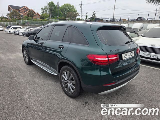 Mercedes-Benz GLC-Class 2019 — photo 6