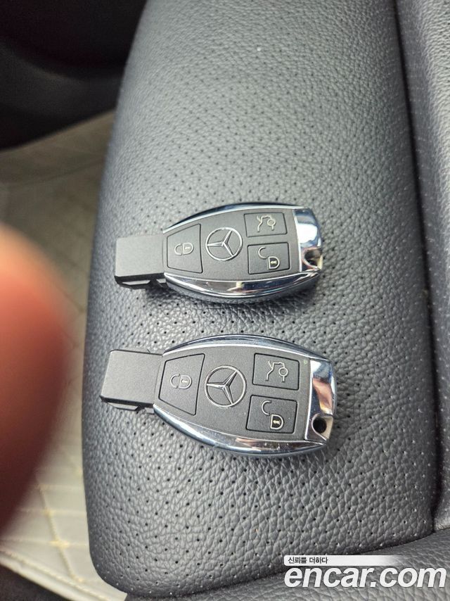 Mercedes-Benz GLC-Class 2019 — photo 14
