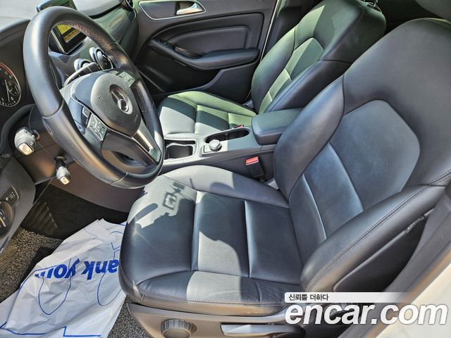 Mercedes-Benz B-Class 2012 — photo 12
