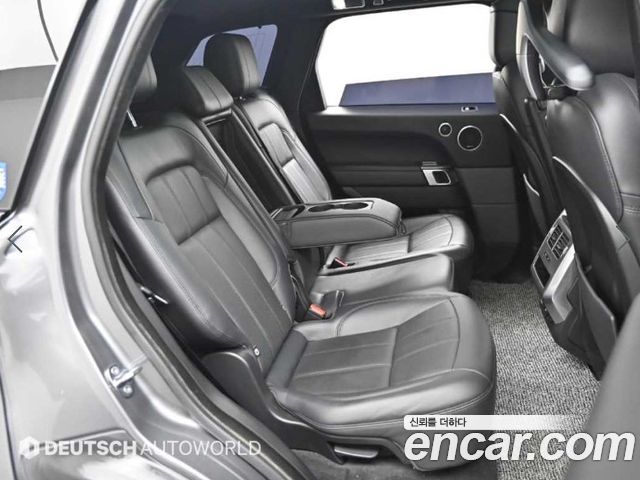 Land Rover Range Rover Sport 2019 — photo 12