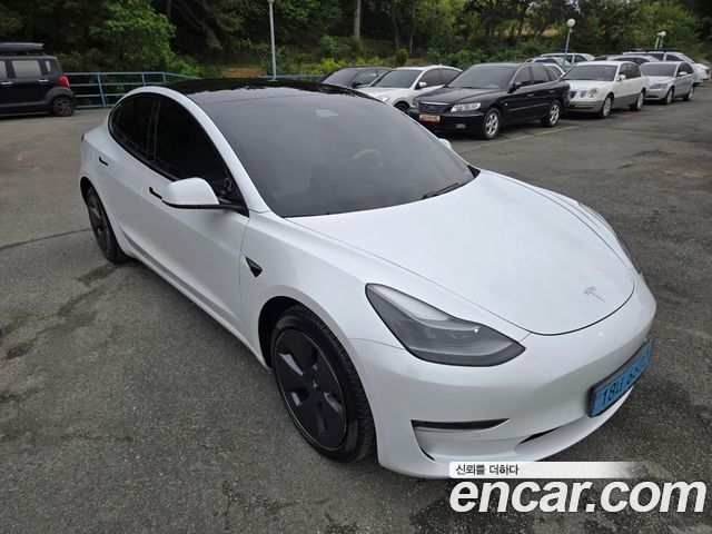 Tesla Model 3 2021 — photo 2