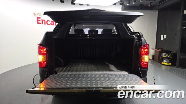 KG Mobility Rexton 2019 — photo 24