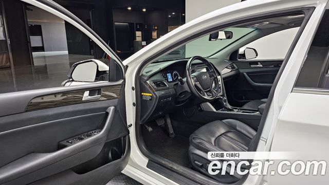 Hyundai Sonata 2015 — photo 13