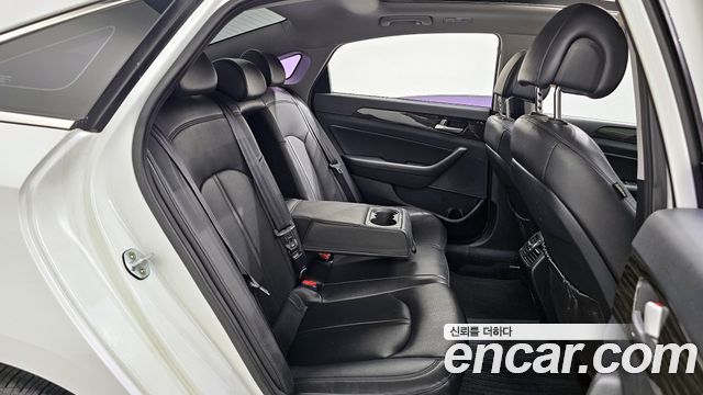 Hyundai Sonata 2015 — photo 18