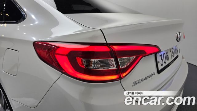 Hyundai Sonata 2015 — photo 9