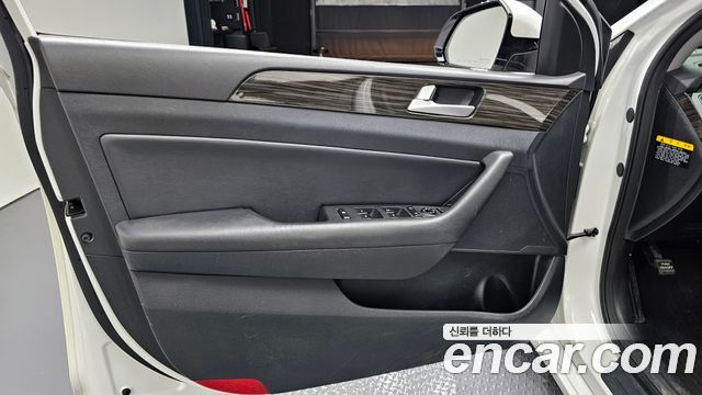 Hyundai Sonata 2015 — photo 14