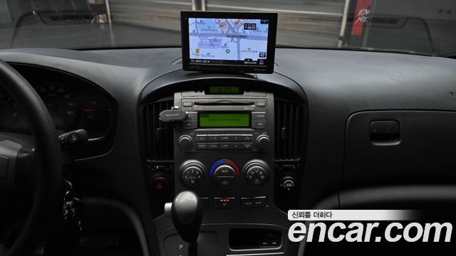 Hyundai Starex 2016 — photo 13