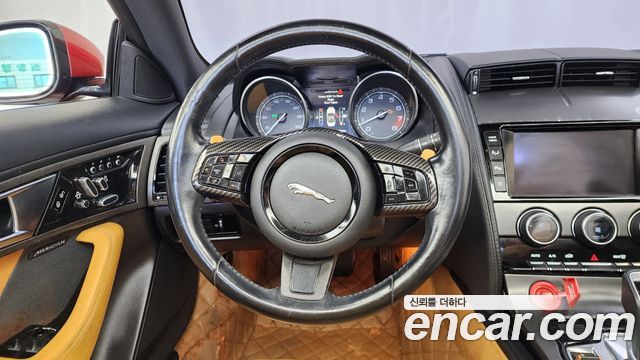 Jaguar F-TYPE 2014 — photo 13