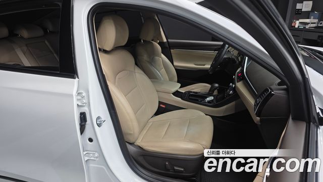 Hyundai Grandeur 2017 — photo 18