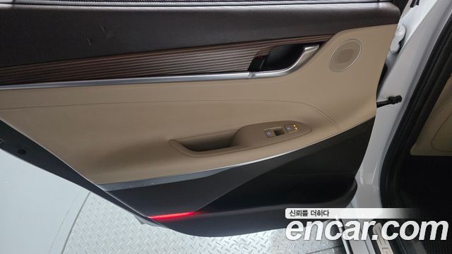 Hyundai Grandeur 2017 — photo 15