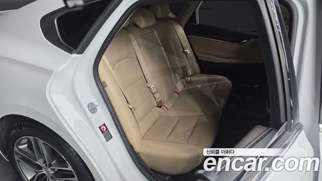 Hyundai Grandeur 2017 — photo 16