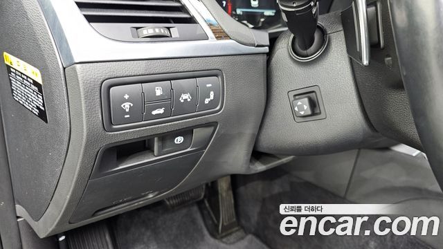 Genesis G80 2018 — photo 18