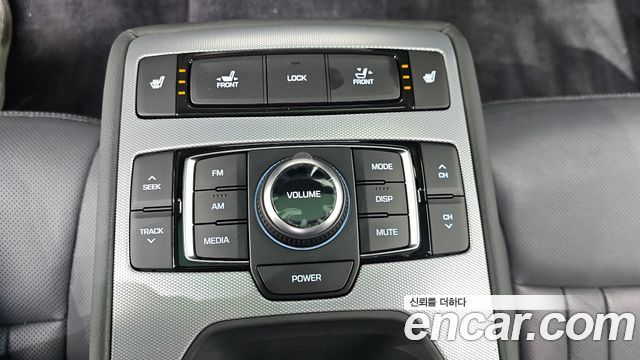 Genesis G80 2018 — photo 22