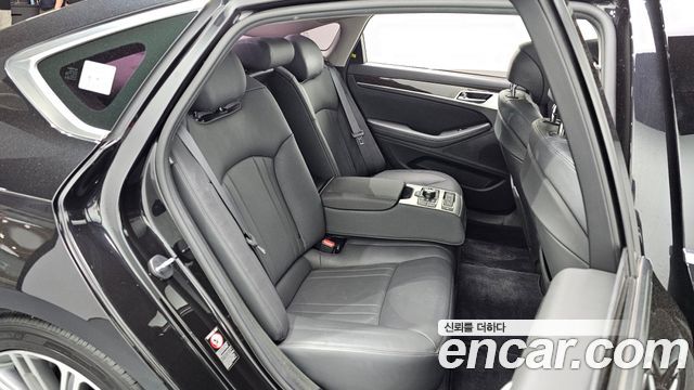 Genesis G80 2018 — photo 29