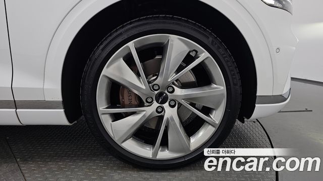 Genesis GV70 2025 — photo 7
