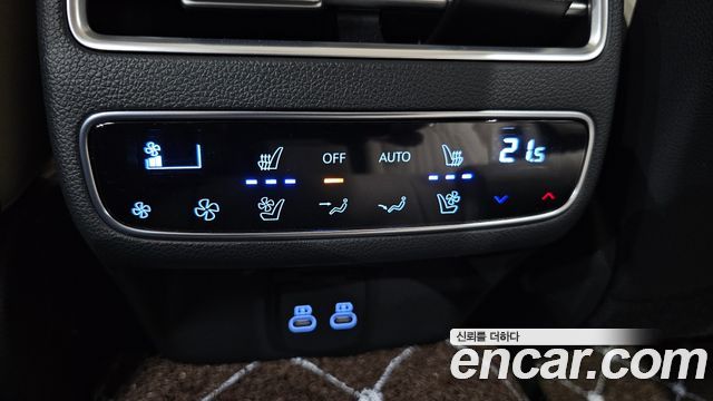 Genesis GV70 2025 — photo 30