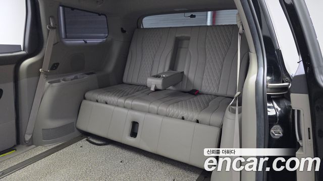 Kia Canival 2017 — photo 17
