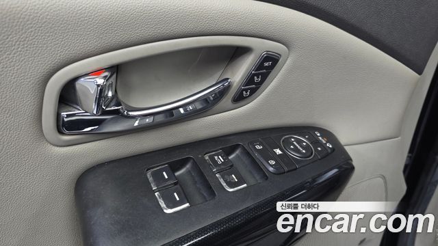 Kia Canival 2017 — photo 18