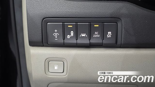 Kia Canival 2017 — photo 19