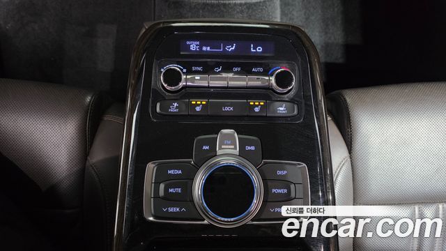 Genesis EQ900 2017 — photo 19