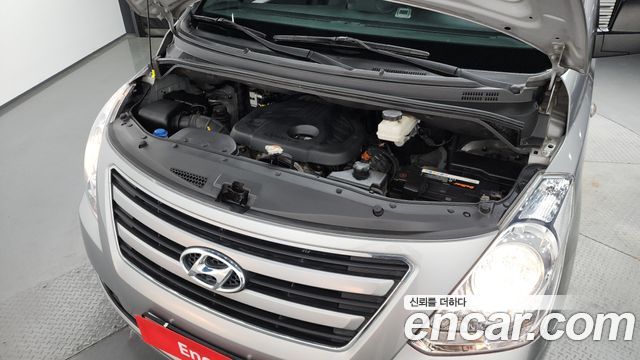 Hyundai Starex 2017 — photo 6