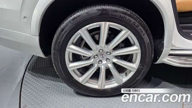 Volvo XC90 2018 — photo 5