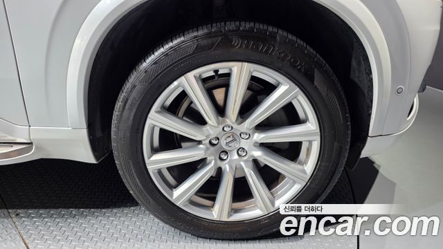 Volvo XC90 2018 — photo 7