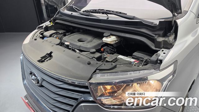 Hyundai Starex 2019 — photo 6