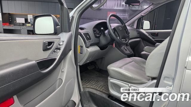 Hyundai Starex 2019 — photo 10