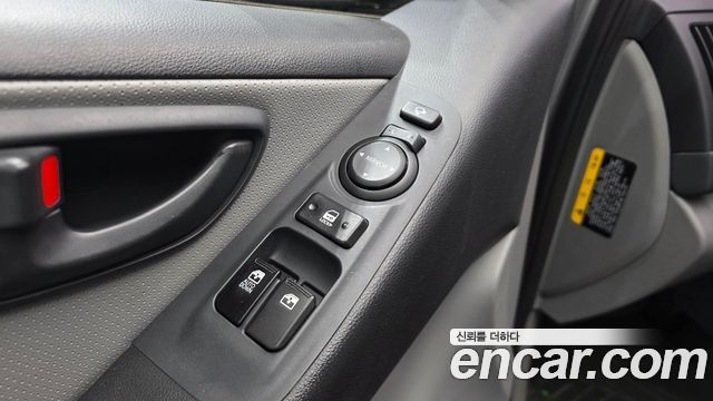 Hyundai Starex 2019 — photo 18