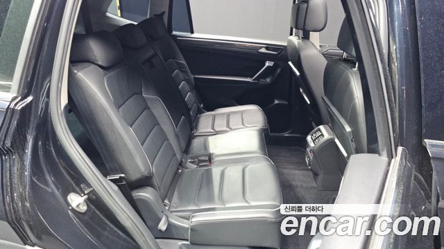 Volkswagen Tiguan 2020 — photo 12