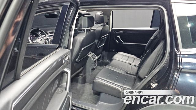 Volkswagen Tiguan 2020 — photo 13