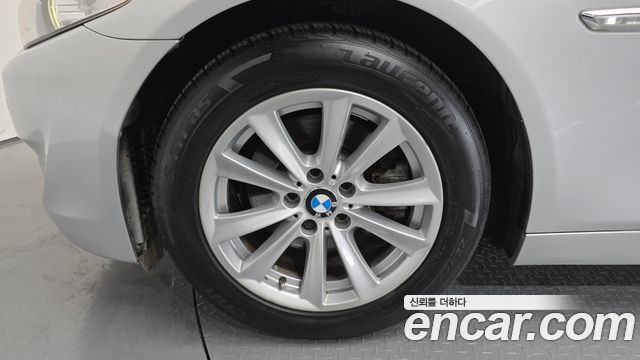 BMW 5-Series 2013 — photo 5