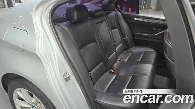 BMW 5-Series 2013 — photo 12