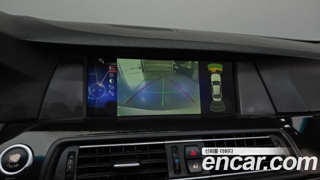 BMW 5-Series 2013 — photo 14