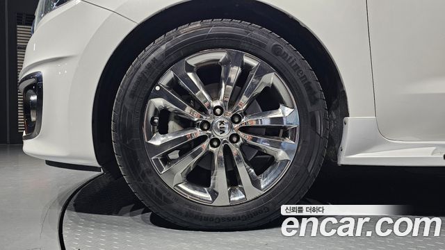 Kia Canival 2018 — photo 5