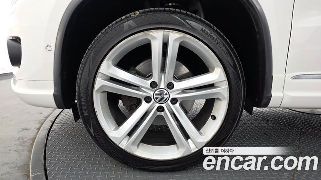 Volkswagen Tiguan 2013 — photo 5