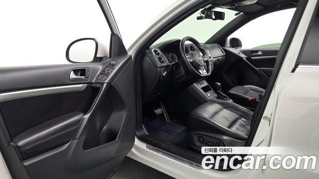 Volkswagen Tiguan 2013 — photo 10