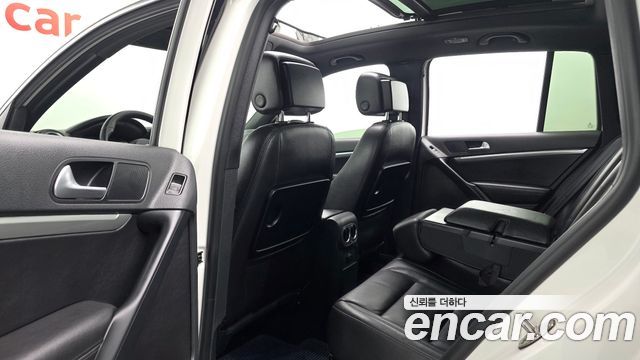 Volkswagen Tiguan 2013 — photo 11