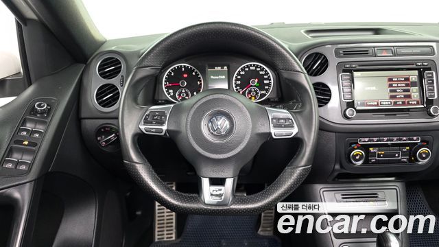Volkswagen Tiguan 2013 — photo 12