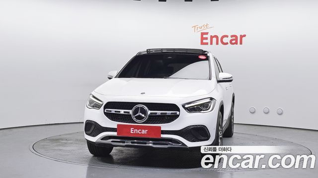 Mercedes-Benz GLA-Class 2021 — photo 3