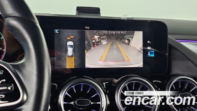 Mercedes-Benz GLA-Class 2021 — photo 15