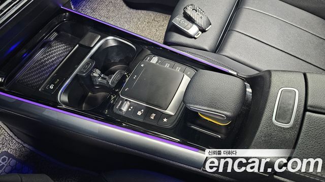 Mercedes-Benz GLA-Class 2021 — photo 20