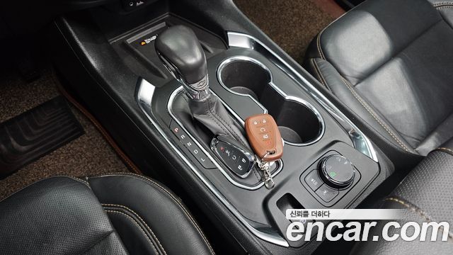 Chevrolet Korea Traverse 2021 — photo 9