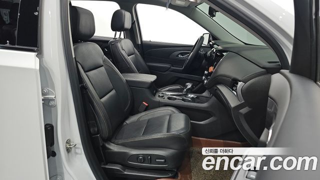 Chevrolet Korea Traverse 2021 — photo 10
