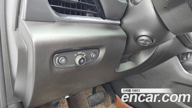 Chevrolet Korea Traverse 2021 — photo 18