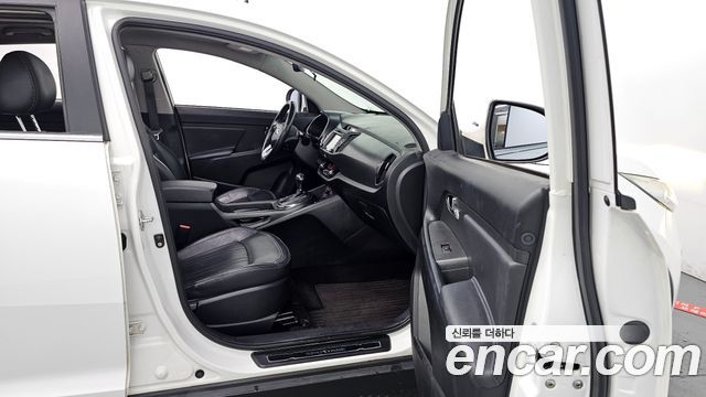 Kia Sportage 2013 — photo 17