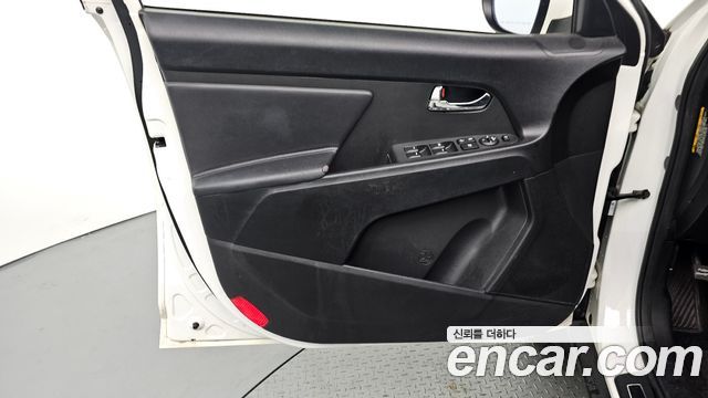 Kia Sportage 2013 — photo 14